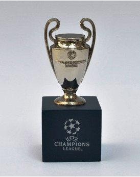 UEFA Champions League - Pokal (72mm)
